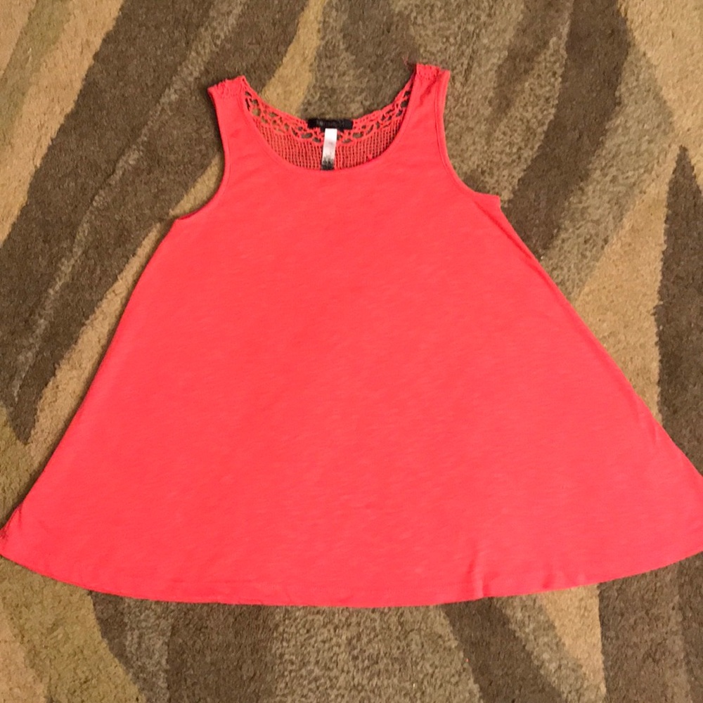 A cute coral top